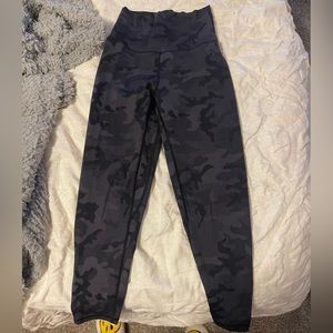 P’tula leggings size M- worn once